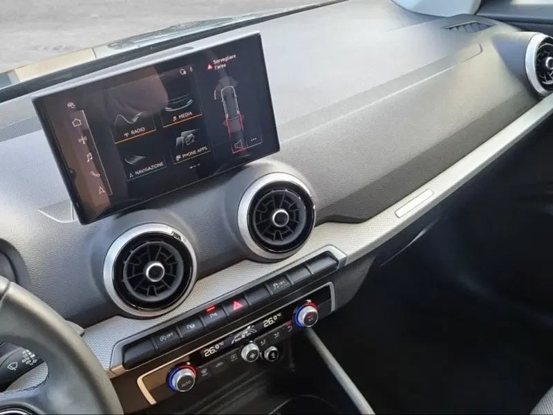 Audi Q2 usata a Pisa (14)