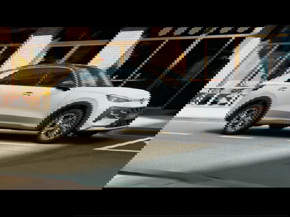 Volkswagen T-Roc nuova a Livorno (3)