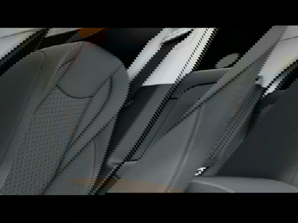 Volkswagen T-Roc nuova a Livorno (7)