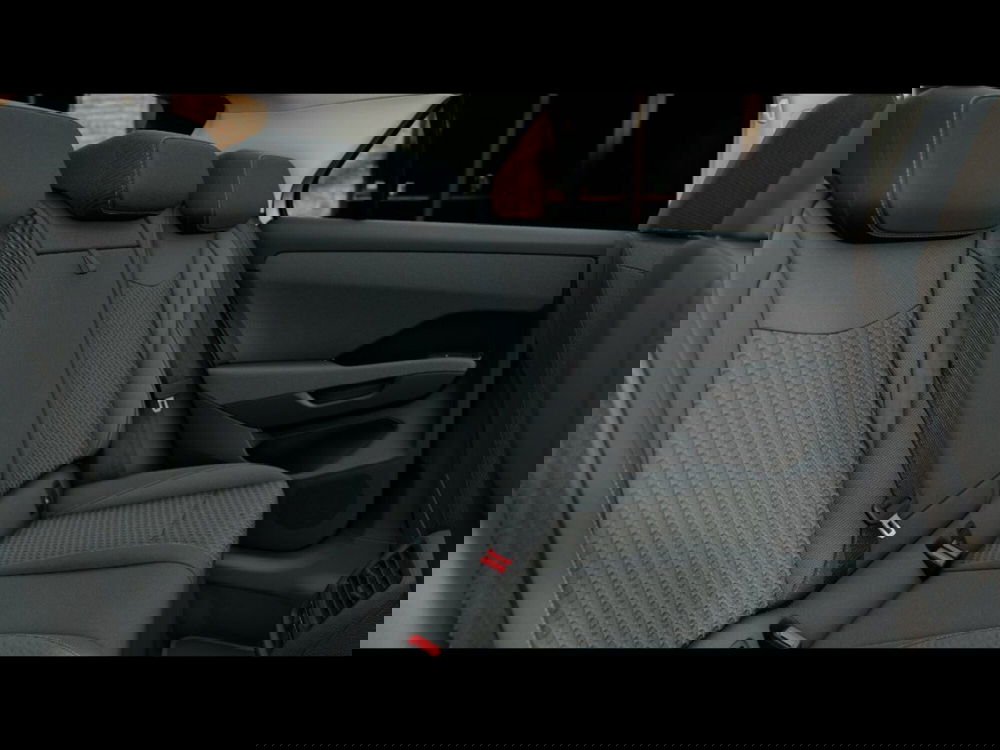 Volkswagen T-Roc nuova a Livorno (9)