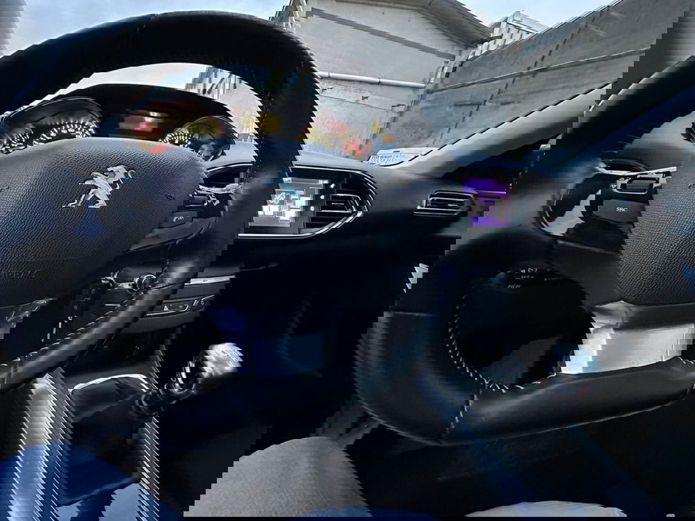 Peugeot 308 SW usata a Monza e Brianza (9)