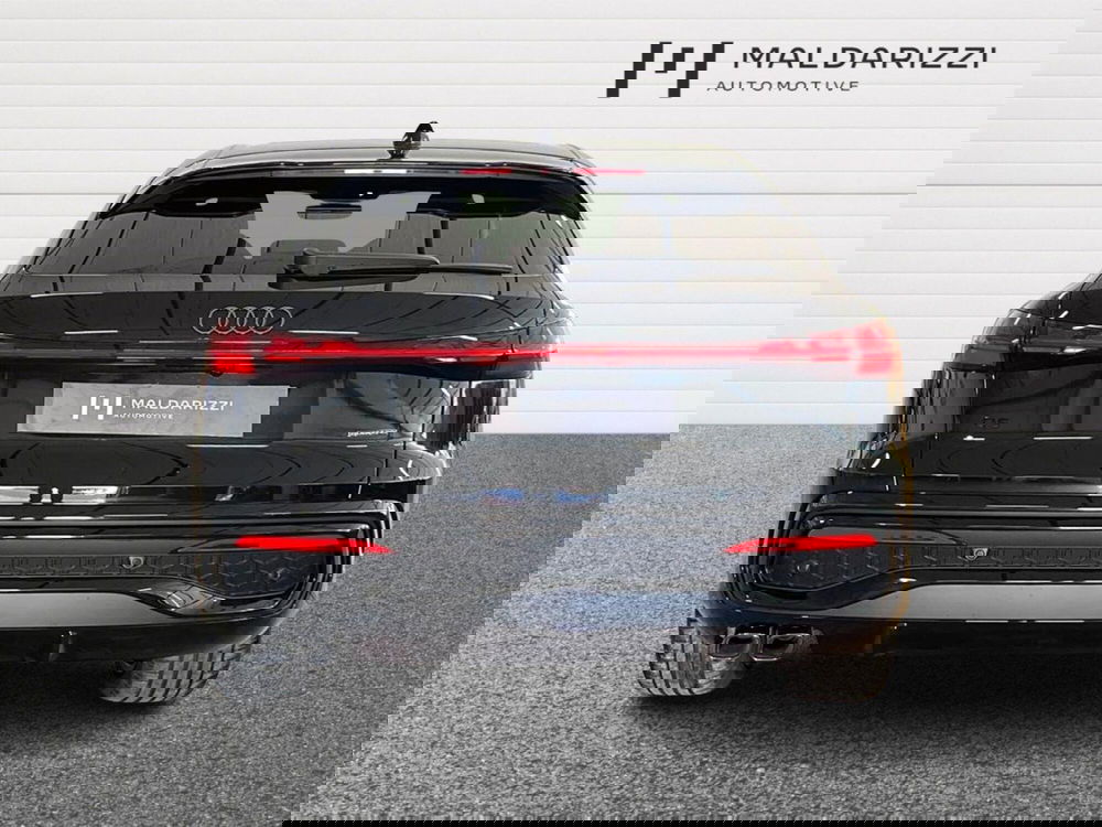 Audi Q5 Sportback nuova a Lecce (3)