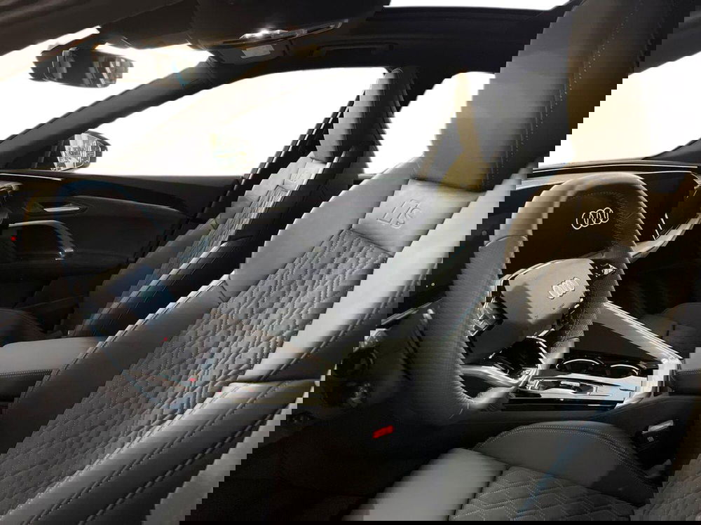 Audi Q5 Sportback nuova a Lecce (7)