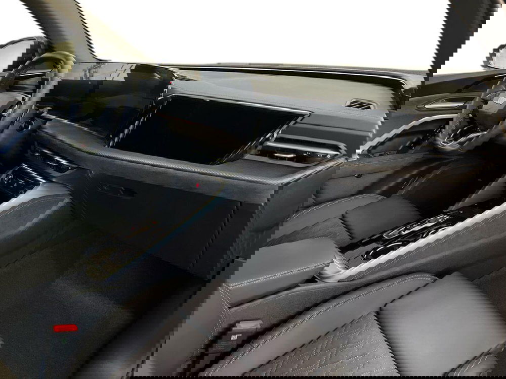 Audi Q5 Sportback nuova a Lecce (9)