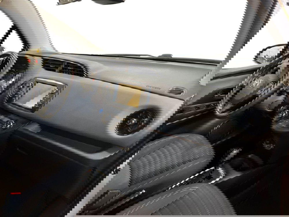 Toyota Yaris usata a Taranto (9)