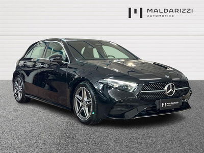 Mercedes-Benz Classe A 180 d AMG Line Premium Plus auto del 2023 usata a Bari