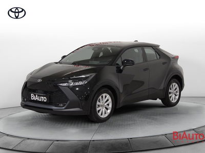 Toyota Toyota C-HR 1.8 hev Active fwd e-cvt nuova a Sesto Fiorentino