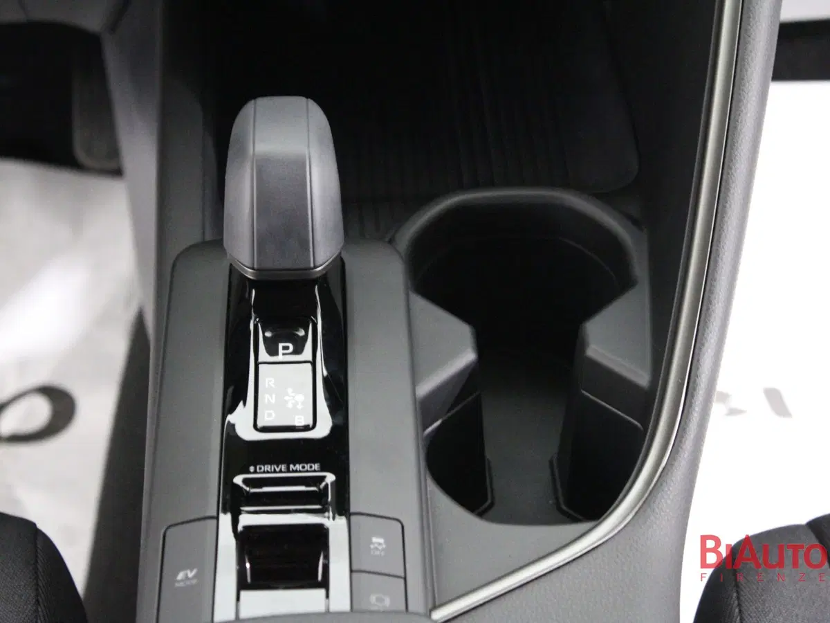 Toyota Toyota C-HR nuova a Firenze (15)
