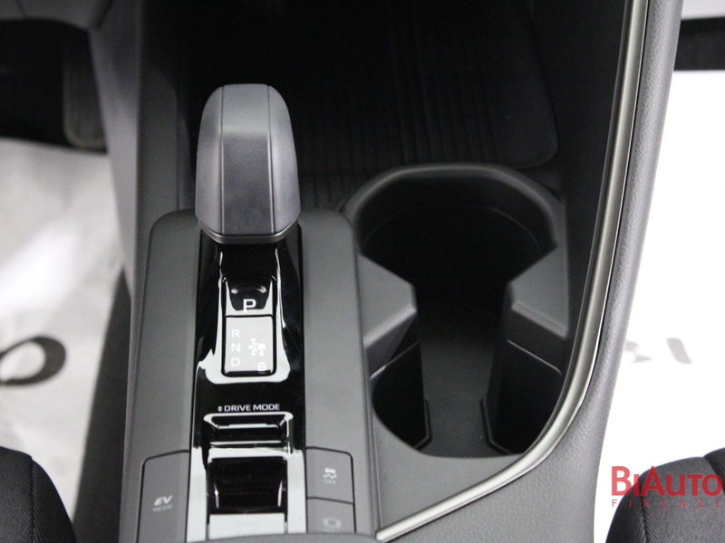 Toyota Toyota C-HR nuova a Firenze (15)