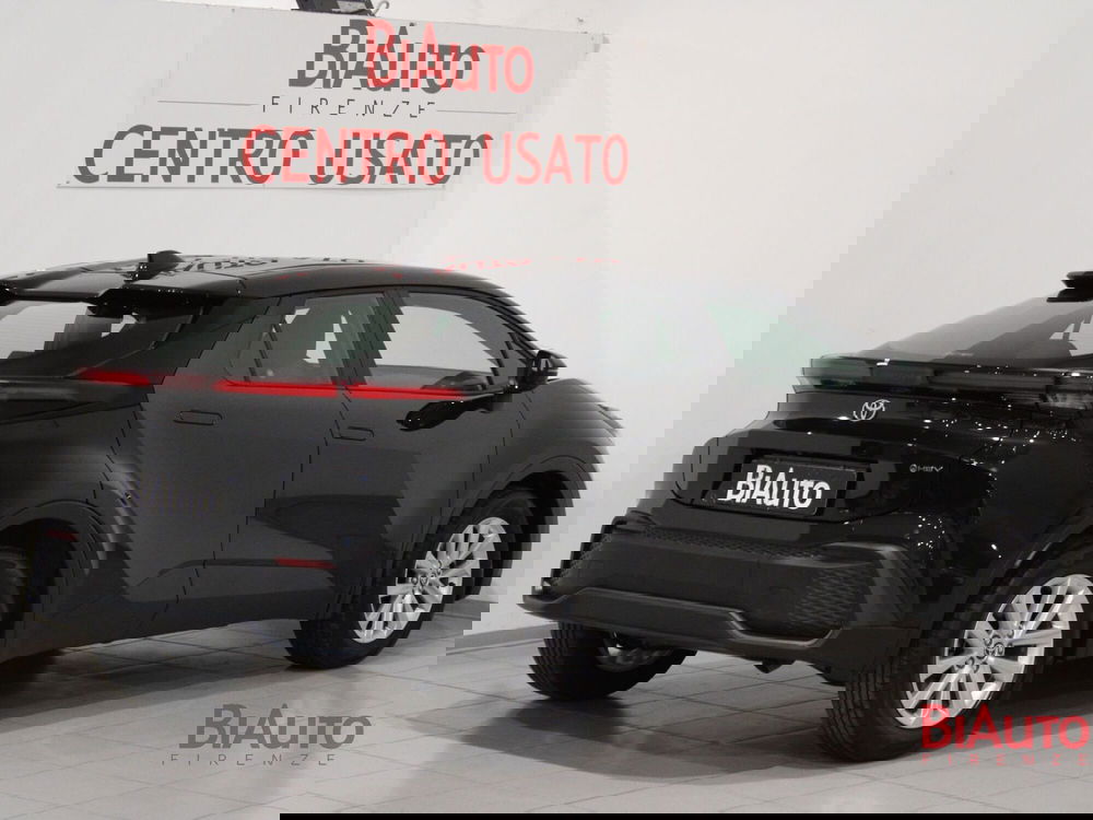 Toyota Toyota C-HR nuova a Firenze (2)