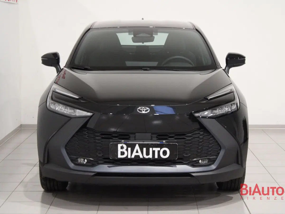 Toyota Toyota C-HR nuova a Firenze (3)