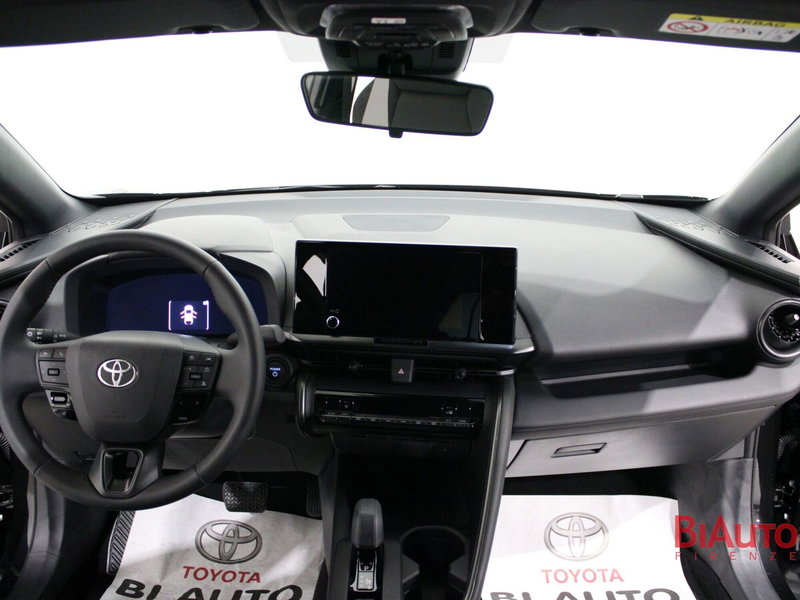 Toyota Toyota C-HR nuova a Firenze (9)