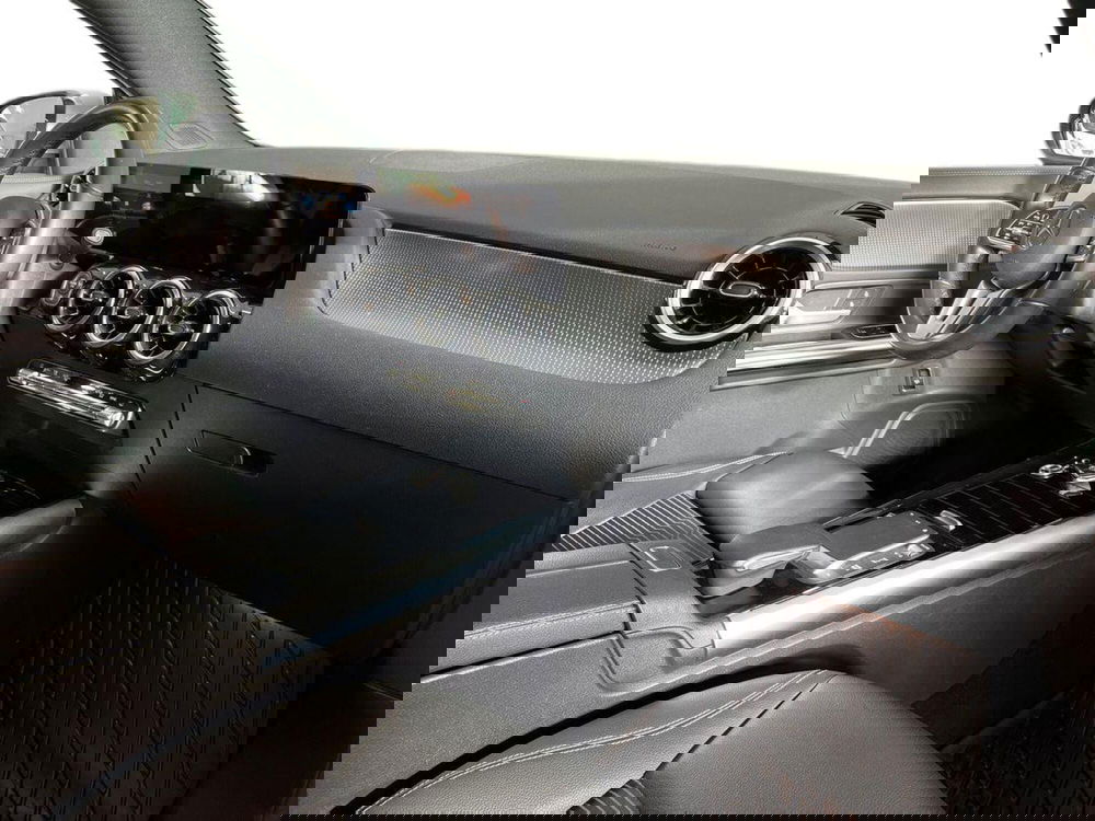 Mercedes-Benz GLA SUV usata a Bari (9)