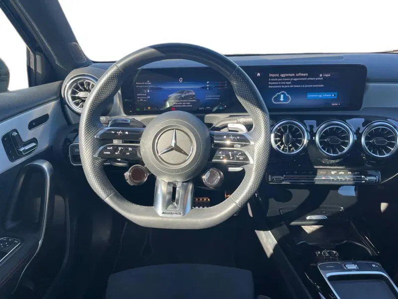 Mercedes-Benz Classe A usata a Bari (11)