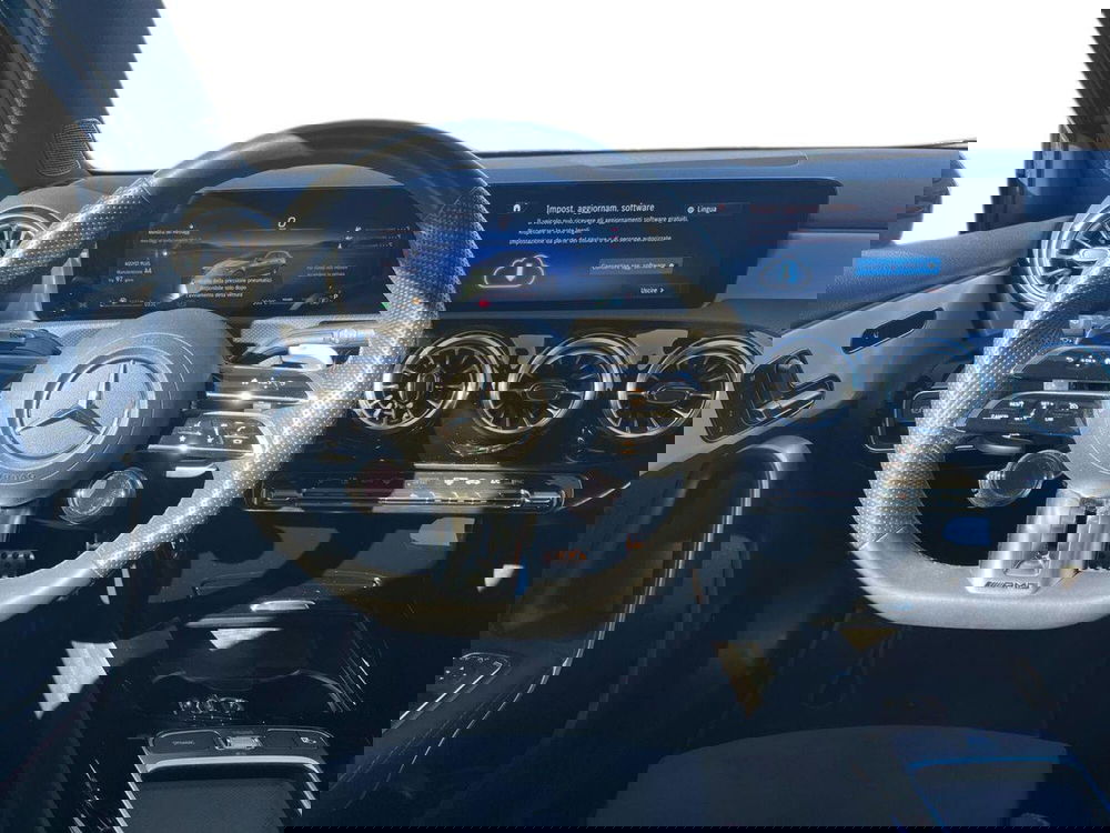 Mercedes-Benz Classe A usata a Bari (11)