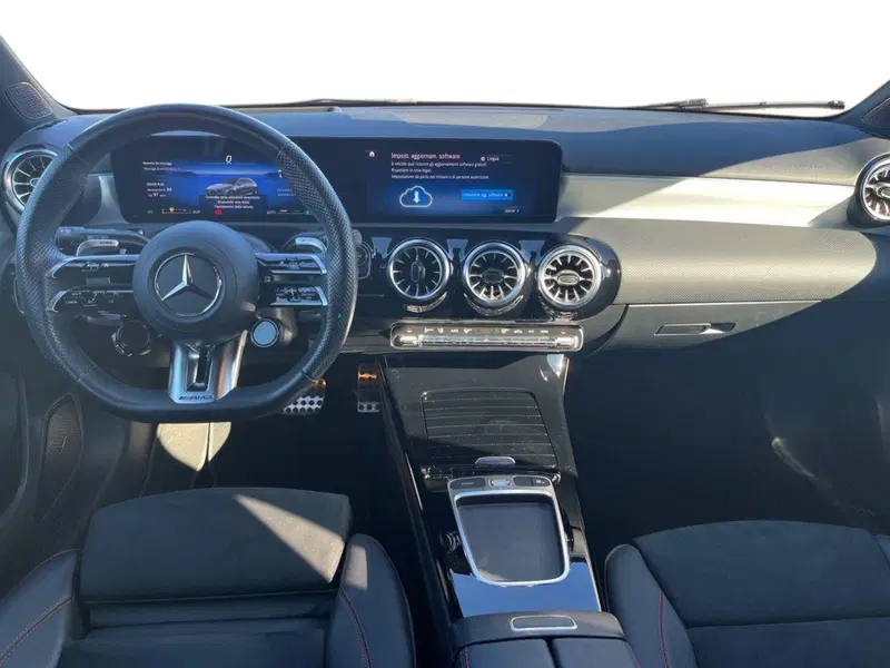 Mercedes-Benz Classe A usata a Bari (9)