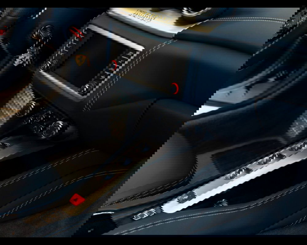 Ferrari California Spider usata a Padova (15)