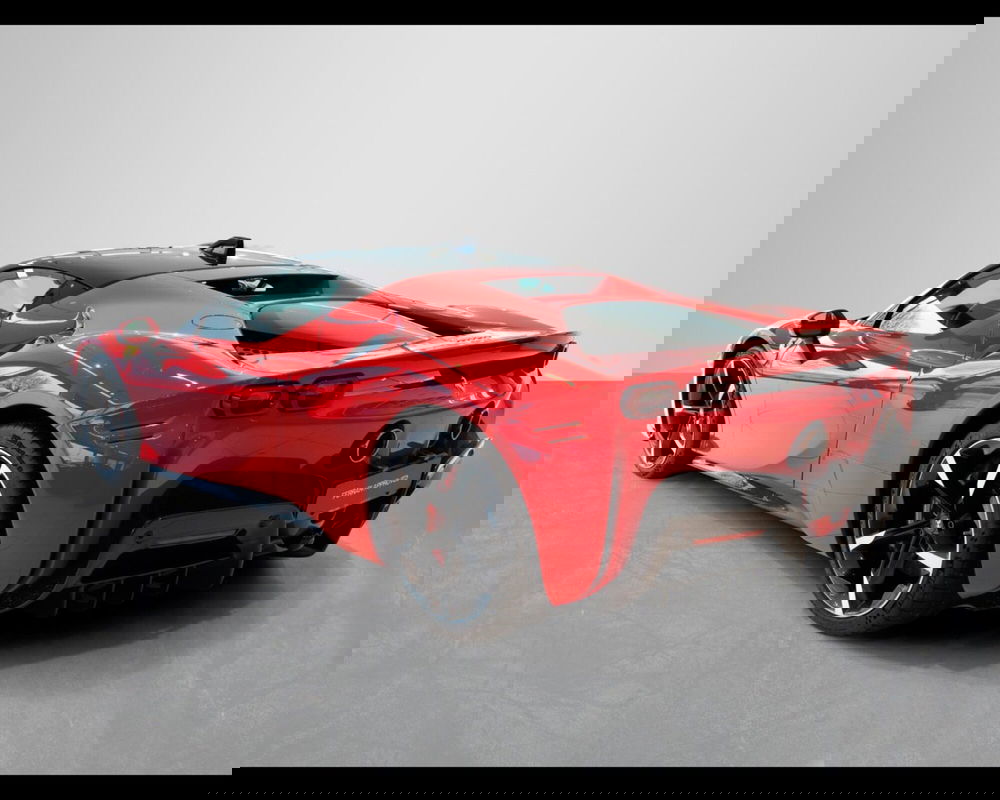 Ferrari SF90 Coupé usata a Padova (8)