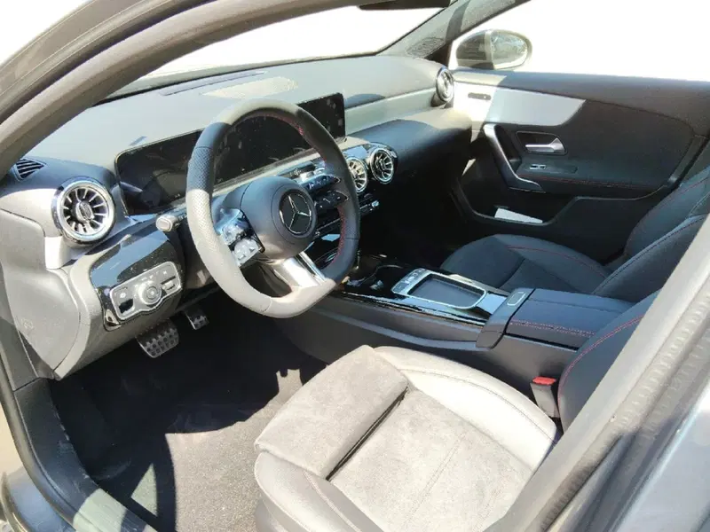 Mercedes-Benz Classe A nuova a Pescara (10)