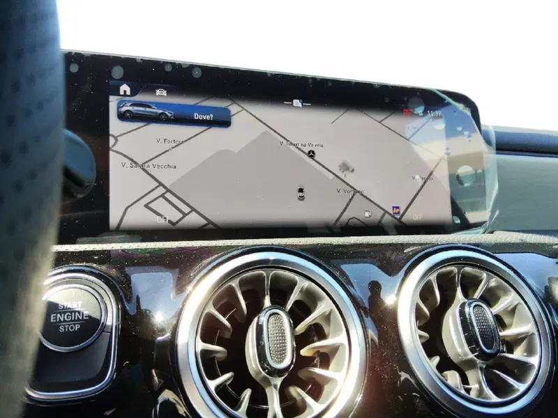 Mercedes-Benz Classe A nuova a Pescara (16)