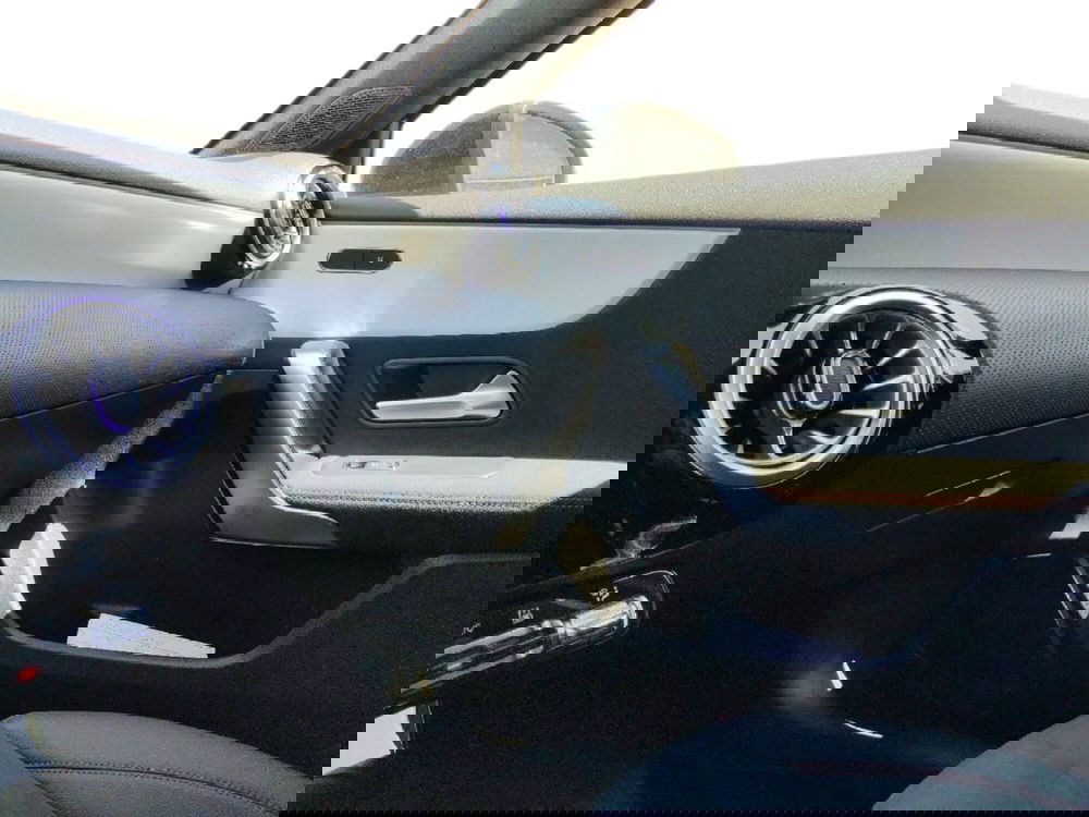 Mercedes-Benz Classe A nuova a Pescara (20)