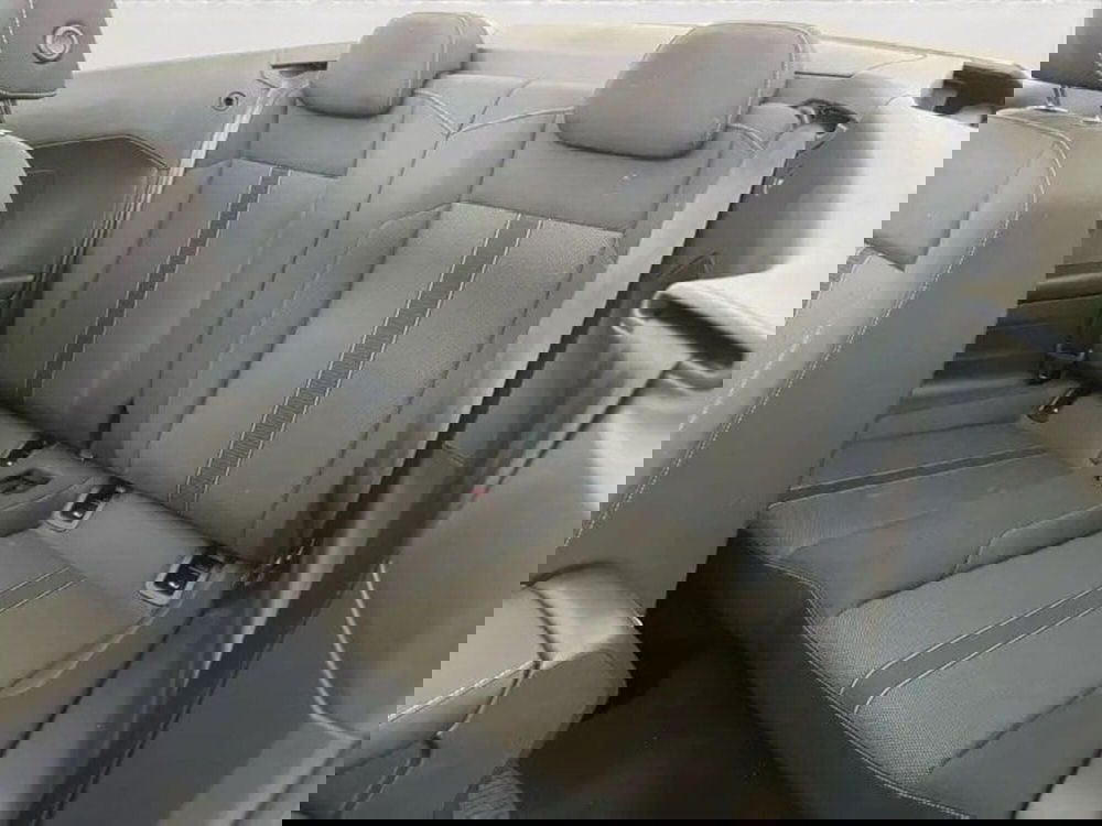 Volkswagen T-Roc Cabrio usata a Padova (11)