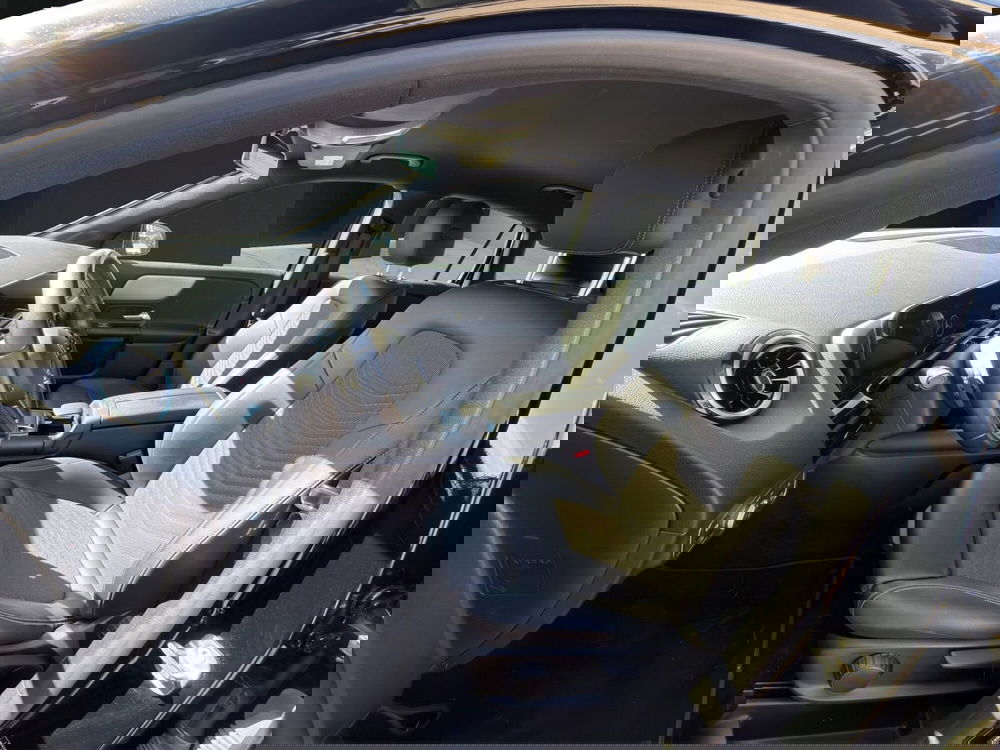 Mercedes-Benz GLA SUV usata a Cosenza (9)