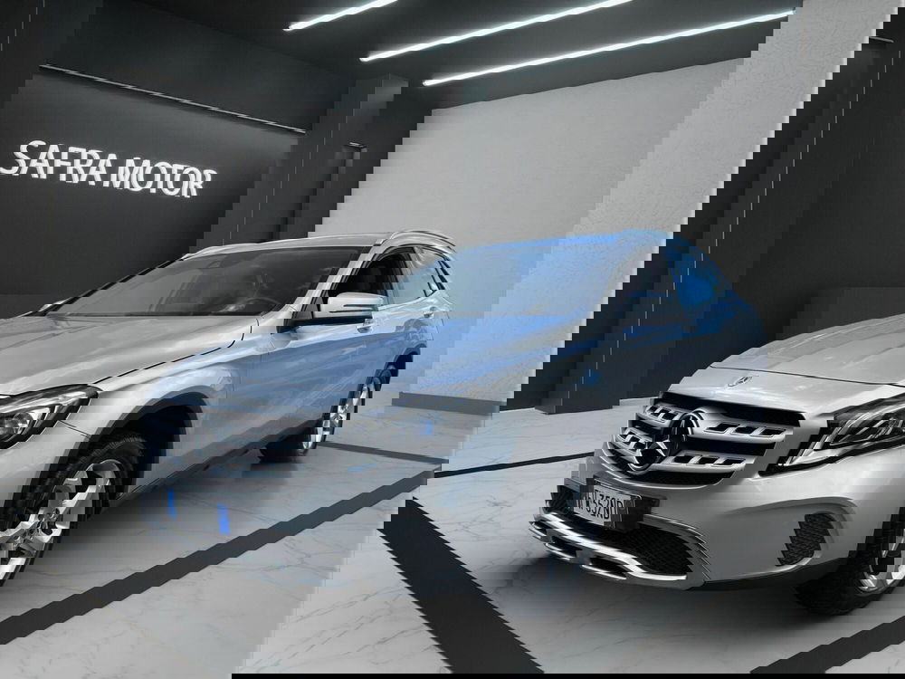 Mercedes-Benz GLA SUV usata a Cosenza