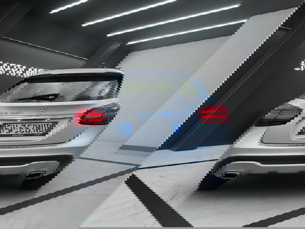 Mercedes-Benz GLA SUV usata a Cosenza (5)