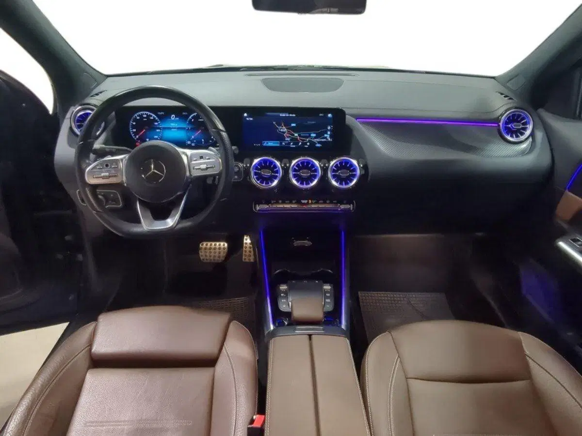 Mercedes-Benz GLA SUV usata a Rimini (10)