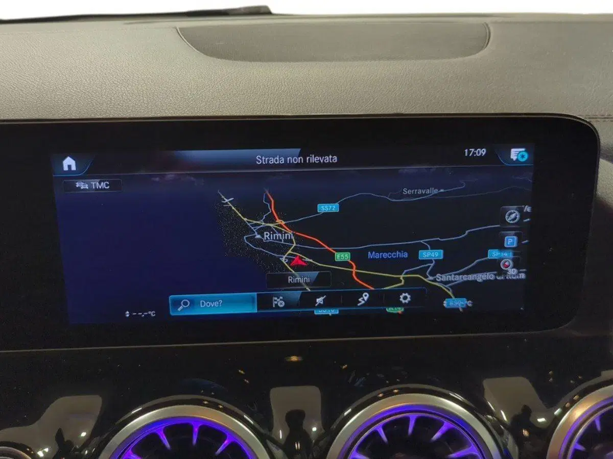 Mercedes-Benz GLA SUV usata a Rimini (15)