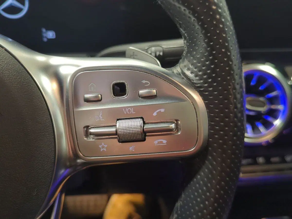 Mercedes-Benz GLA SUV usata a Rimini (20)