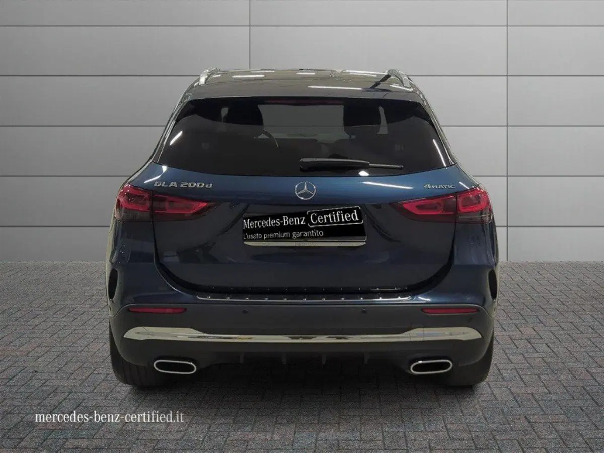 Mercedes-Benz GLA SUV usata a Rimini (4)