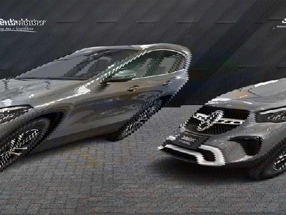 Mercedes-Benz GLA SUV nuova a Rimini