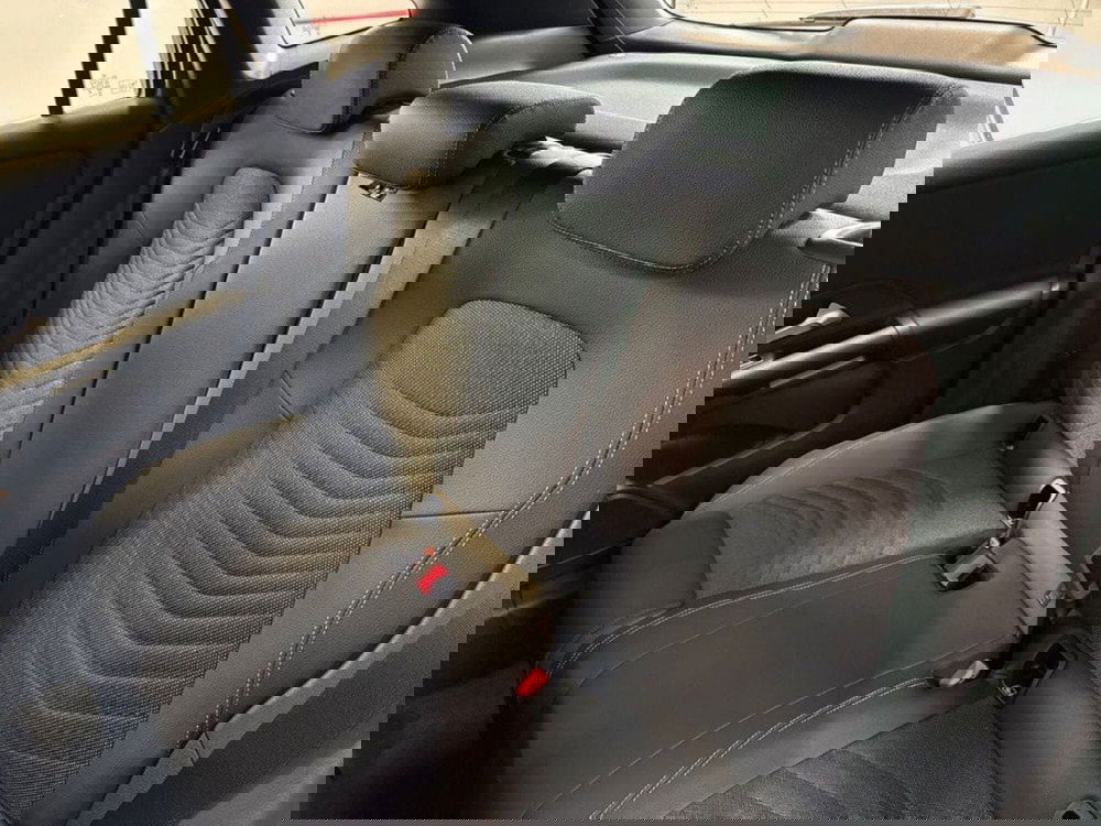 Mercedes-Benz GLA SUV nuova a Rimini (13)