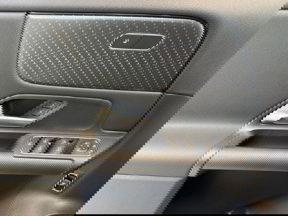 Mercedes-Benz GLA SUV nuova a Rimini (17)