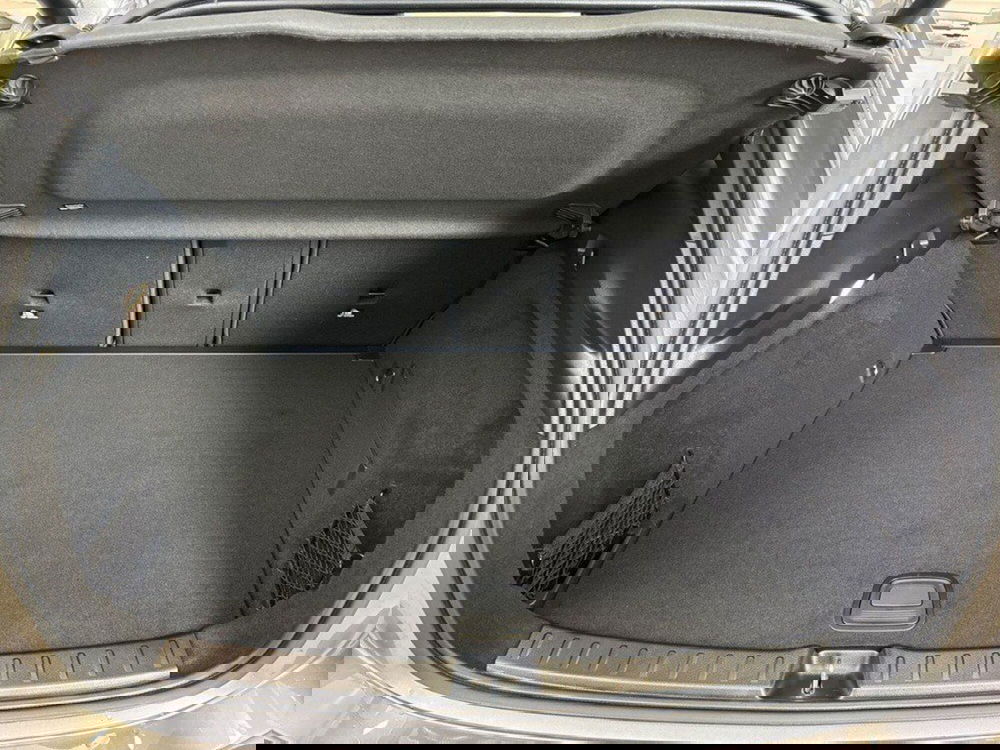 Mercedes-Benz GLA SUV nuova a Rimini (7)