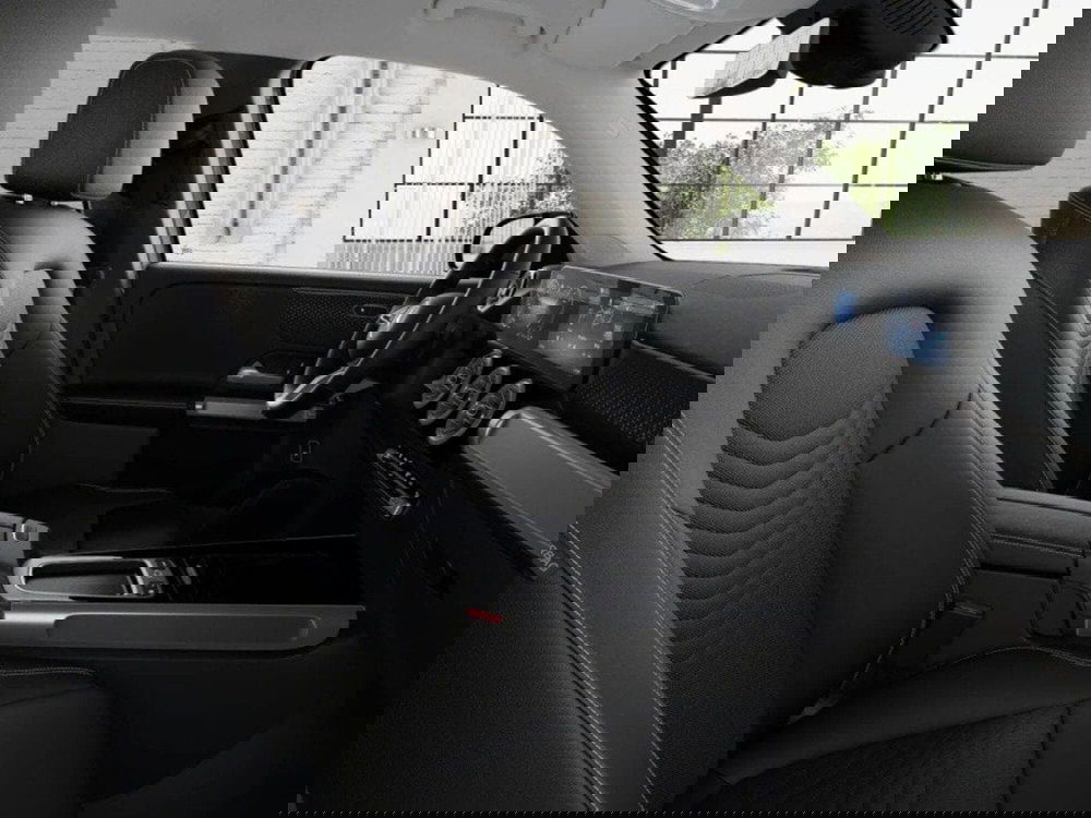 Mercedes-Benz GLB nuova a Ancona (10)