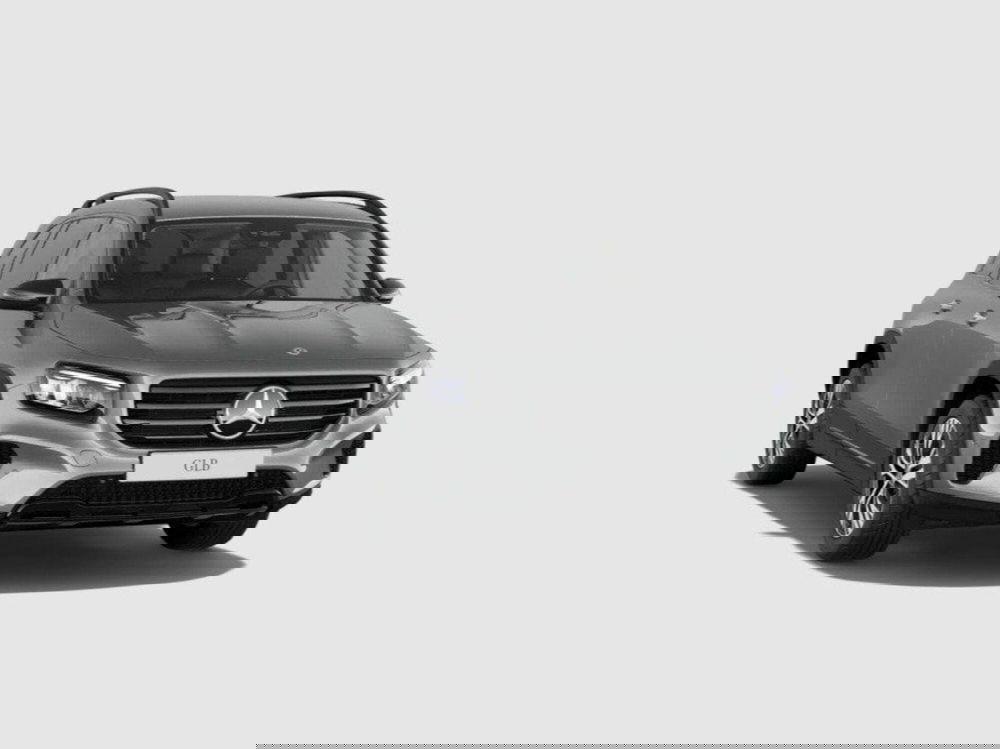 Mercedes-Benz GLB nuova a Ancona (7)