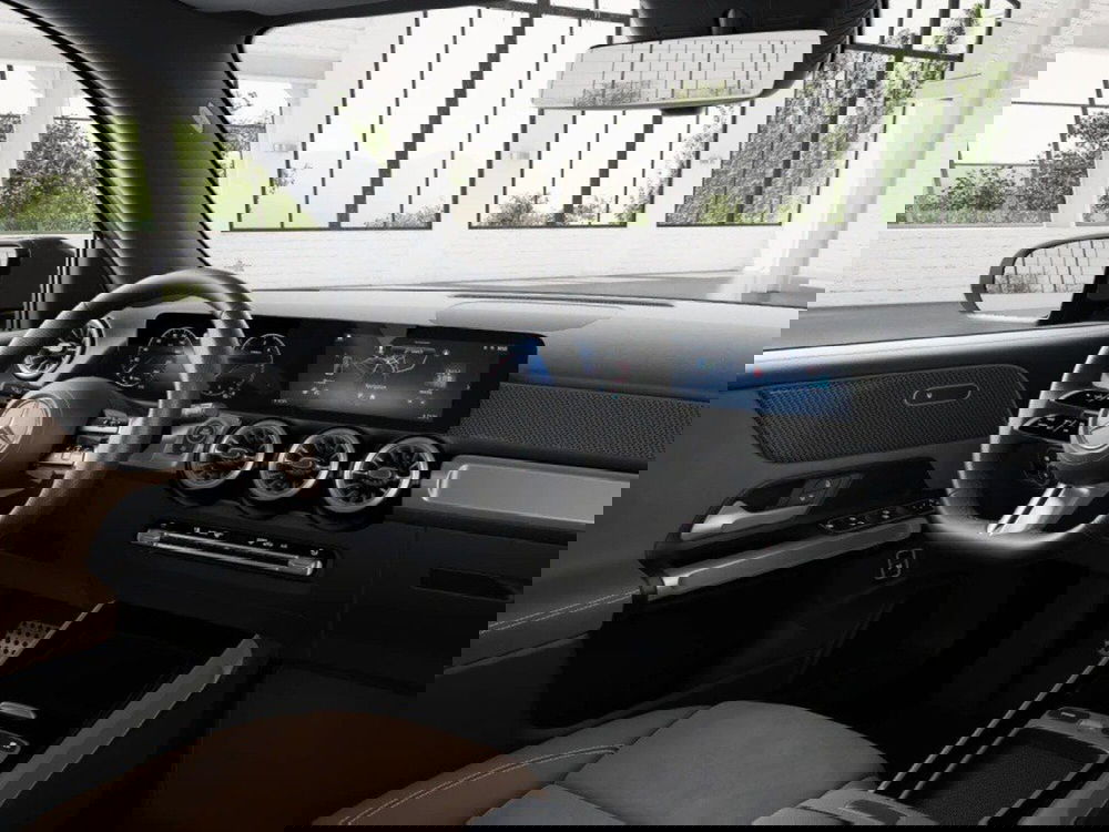 Mercedes-Benz GLB nuova a Ancona (12)