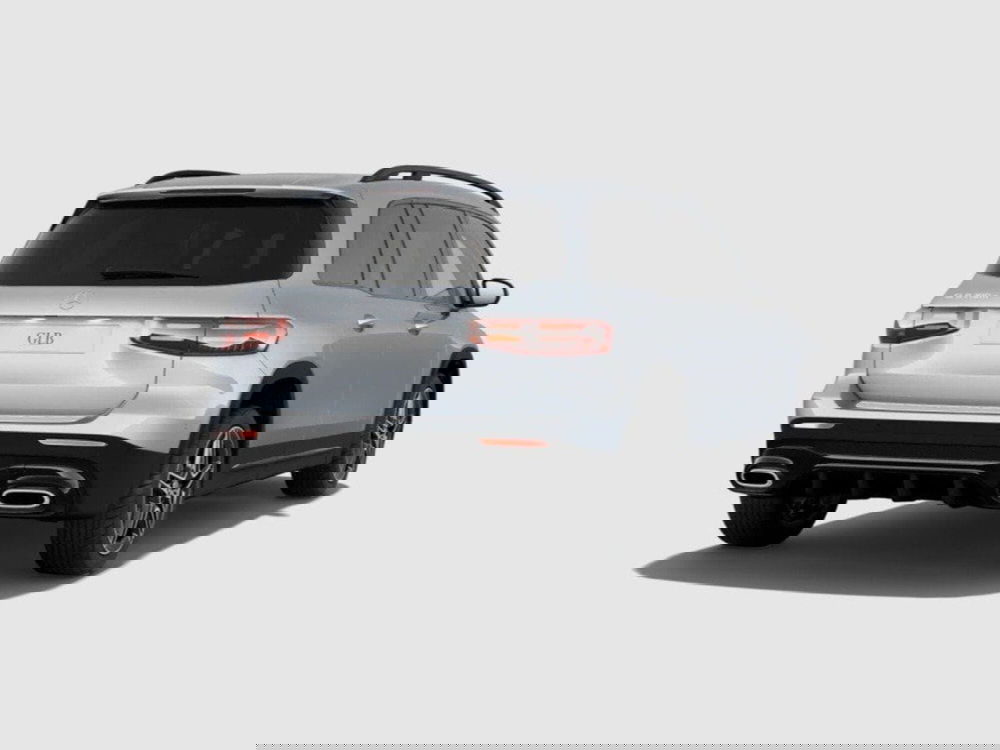 Mercedes-Benz GLB nuova a Ancona (5)