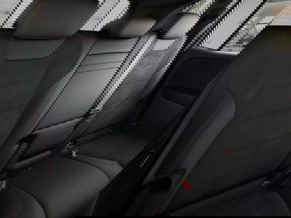 Mercedes-Benz GLB nuova a Ancona (11)