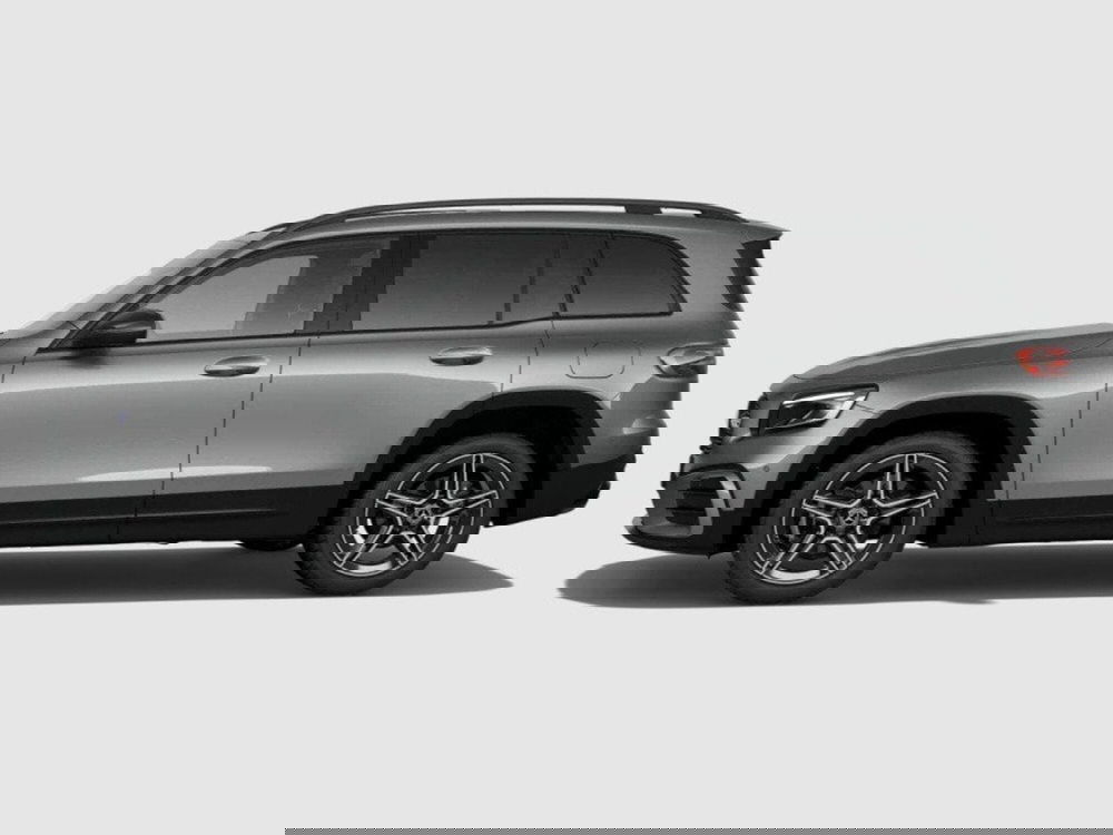 Mercedes-Benz GLB nuova a Ancona (2)