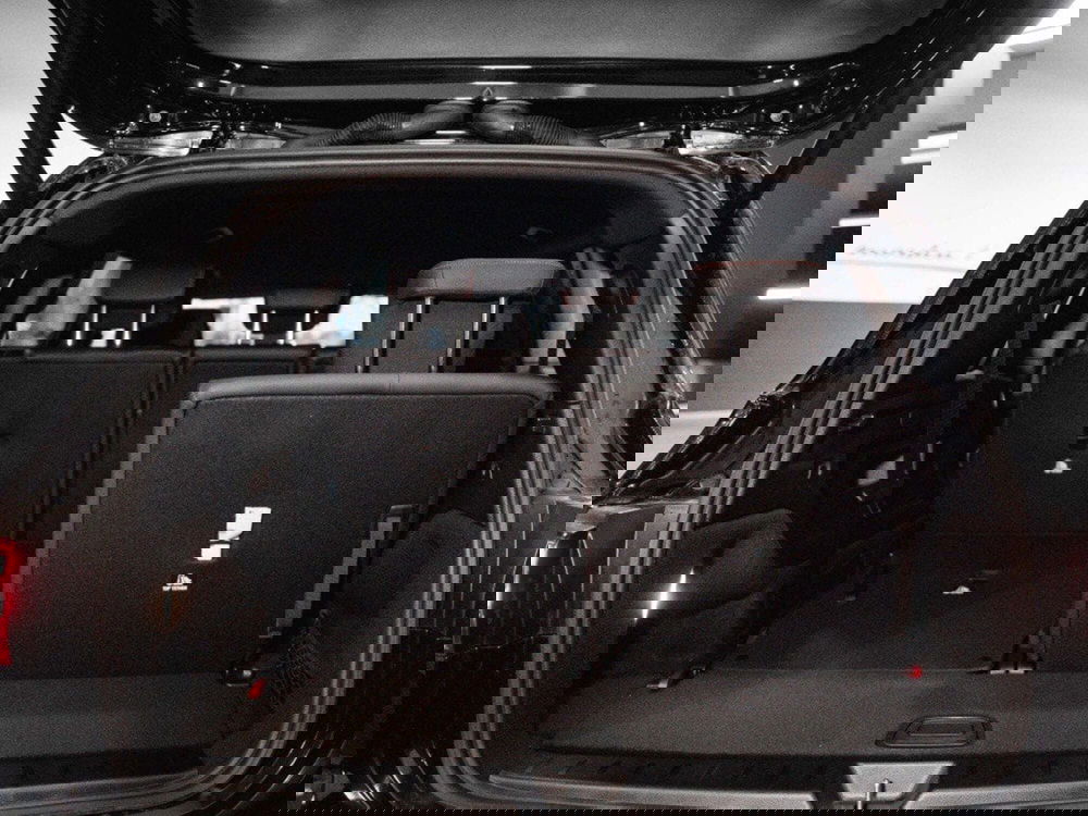 Mercedes-Benz GLB nuova a Macerata (11)