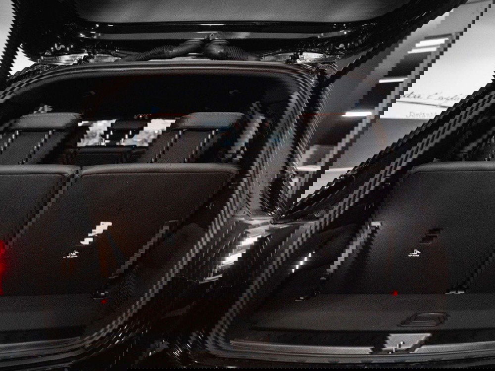 Mercedes-Benz GLB nuova a Macerata (12)