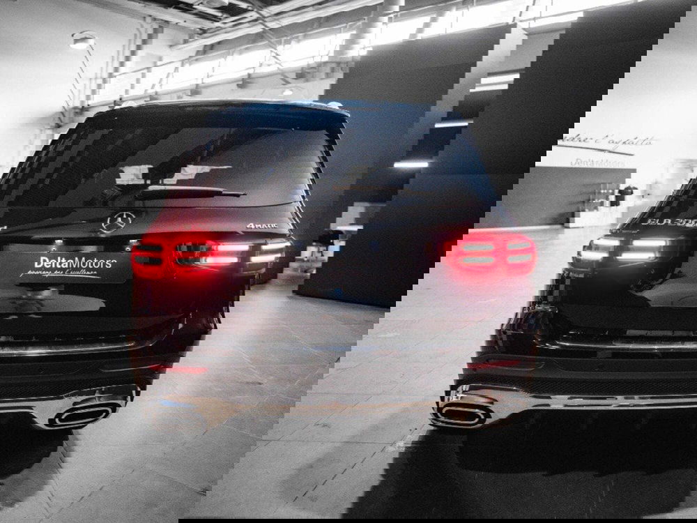 Mercedes-Benz GLB nuova a Macerata (3)