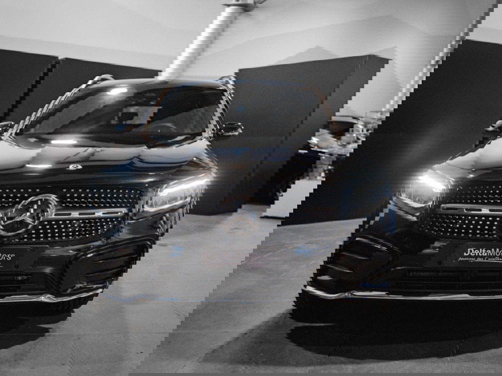 Mercedes-Benz GLB nuova a Macerata (5)