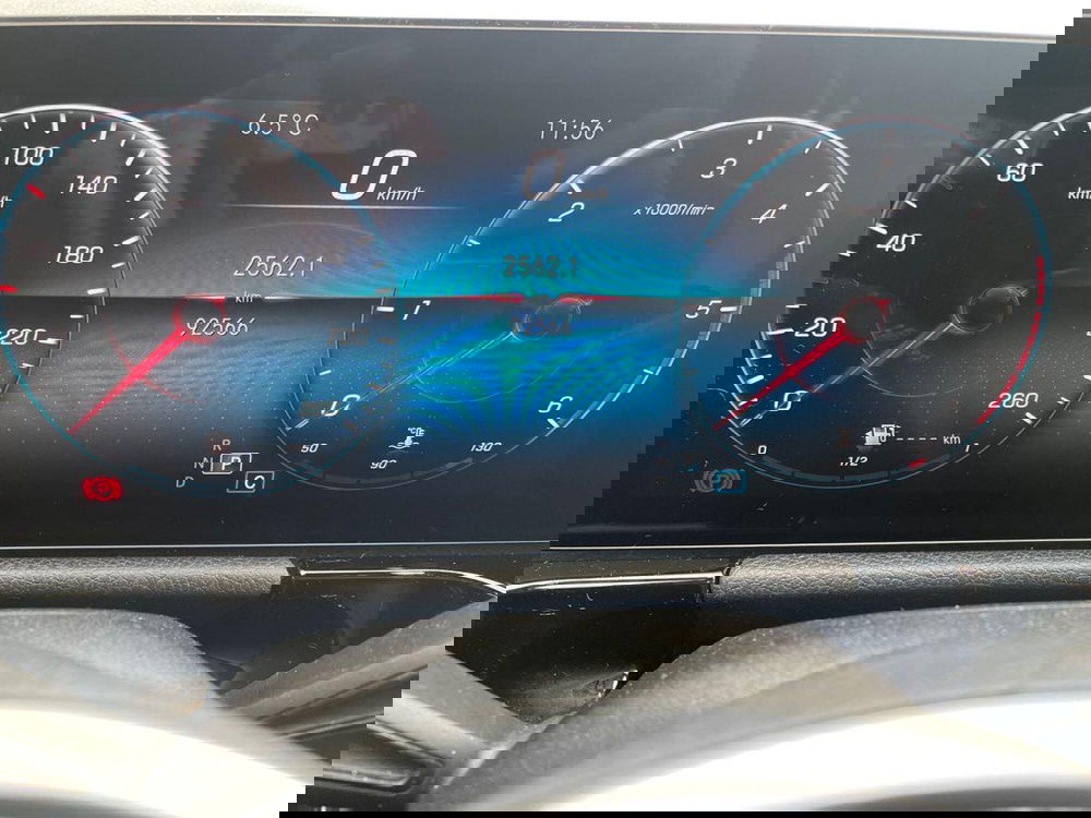 Mercedes-Benz GLA SUV usata a Macerata (9)