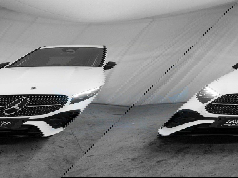 Mercedes-Benz Classe A Sedan nuova a Macerata (5)