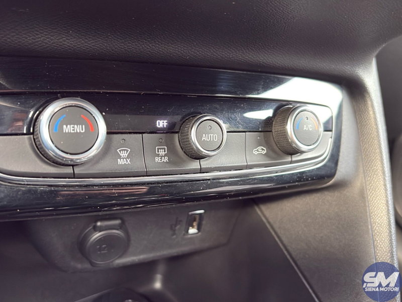 Opel Corsa-e usata a Firenze (13)